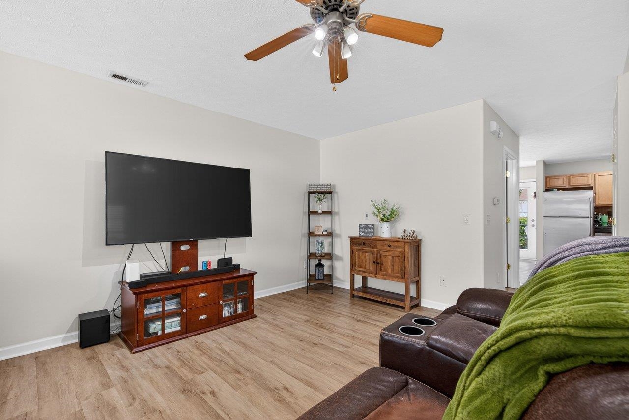 223 ASPEN AVE, GROTTOES, Virginia 24441, 3 Bedrooms Bedrooms, ,2 BathroomsBathrooms,Residential,223 ASPEN AVE,675893 MLS # 675893