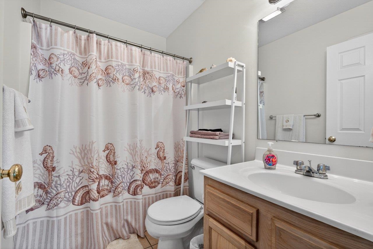 223 ASPEN AVE, GROTTOES, Virginia 24441, 3 Bedrooms Bedrooms, ,2 BathroomsBathrooms,Residential,223 ASPEN AVE,675893 MLS # 675893