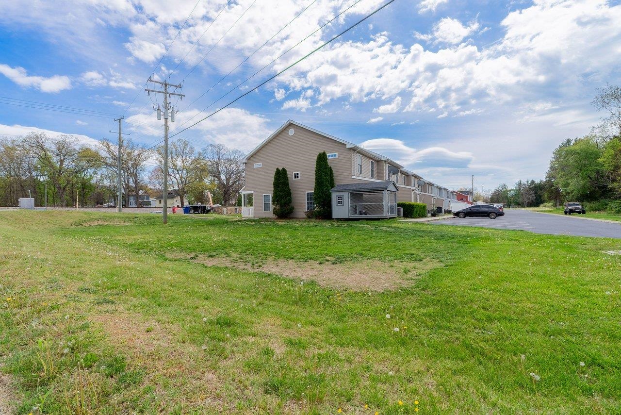 223 ASPEN AVE, GROTTOES, Virginia 24441, 3 Bedrooms Bedrooms, ,2 BathroomsBathrooms,Residential,223 ASPEN AVE,675893 MLS # 675893