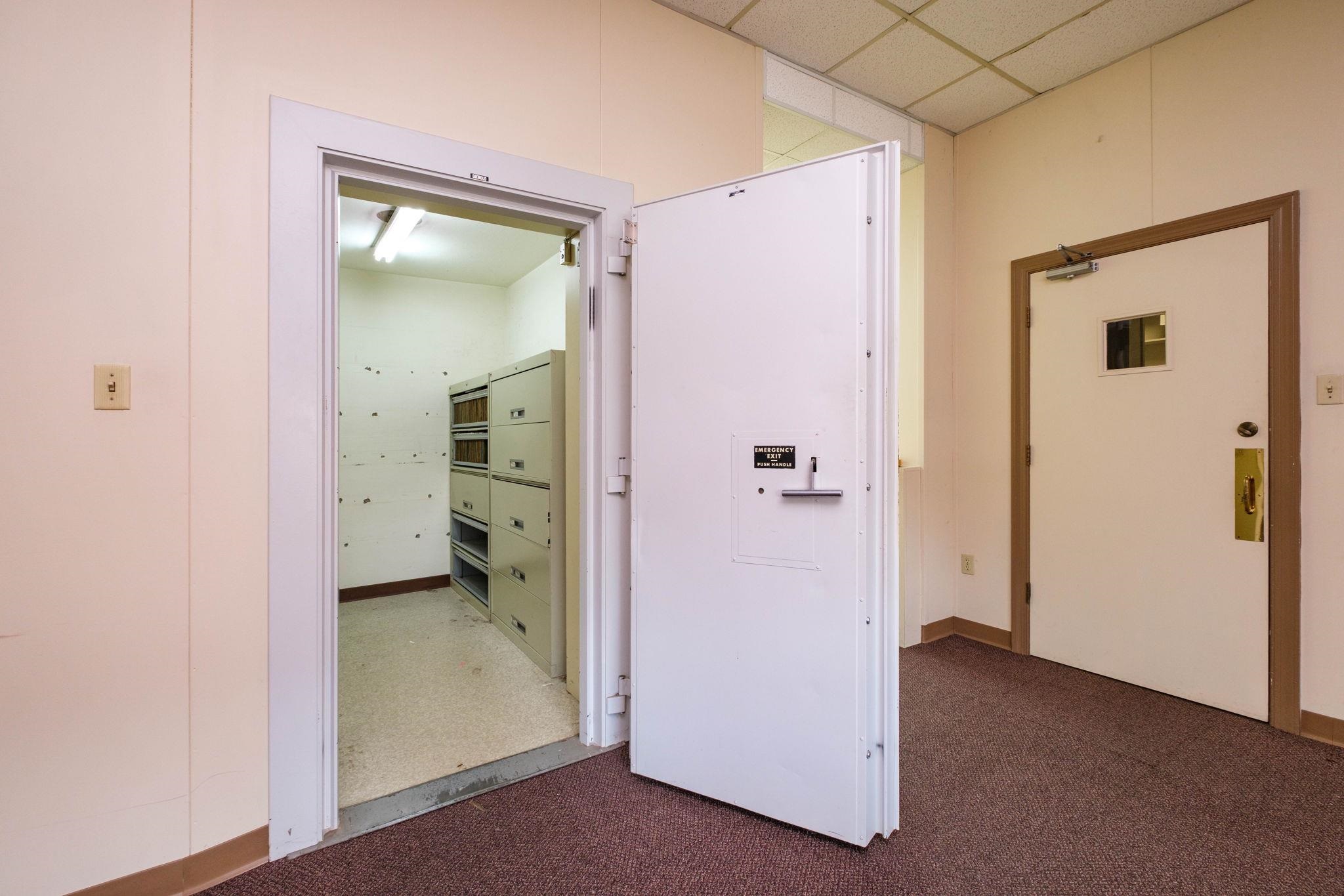 120 S MAIN ST, EDINBURG, Virginia 22824, ,Commercial,120 S MAIN ST,675914 MLS # 675914