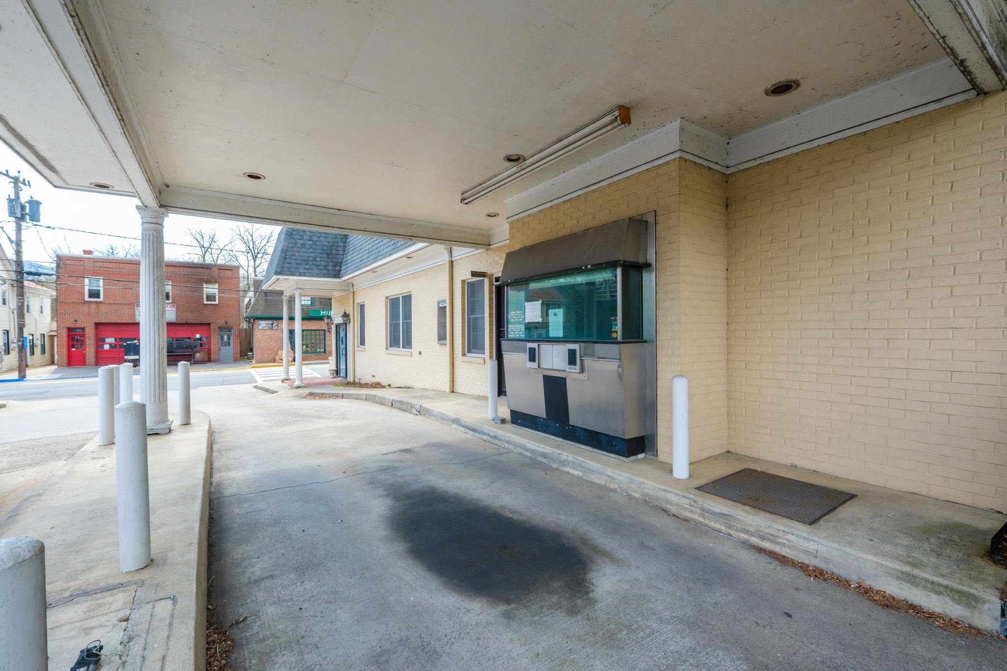 120 S MAIN ST, EDINBURG, Virginia 22824, ,Commercial,120 S MAIN ST,675914 MLS # 675914