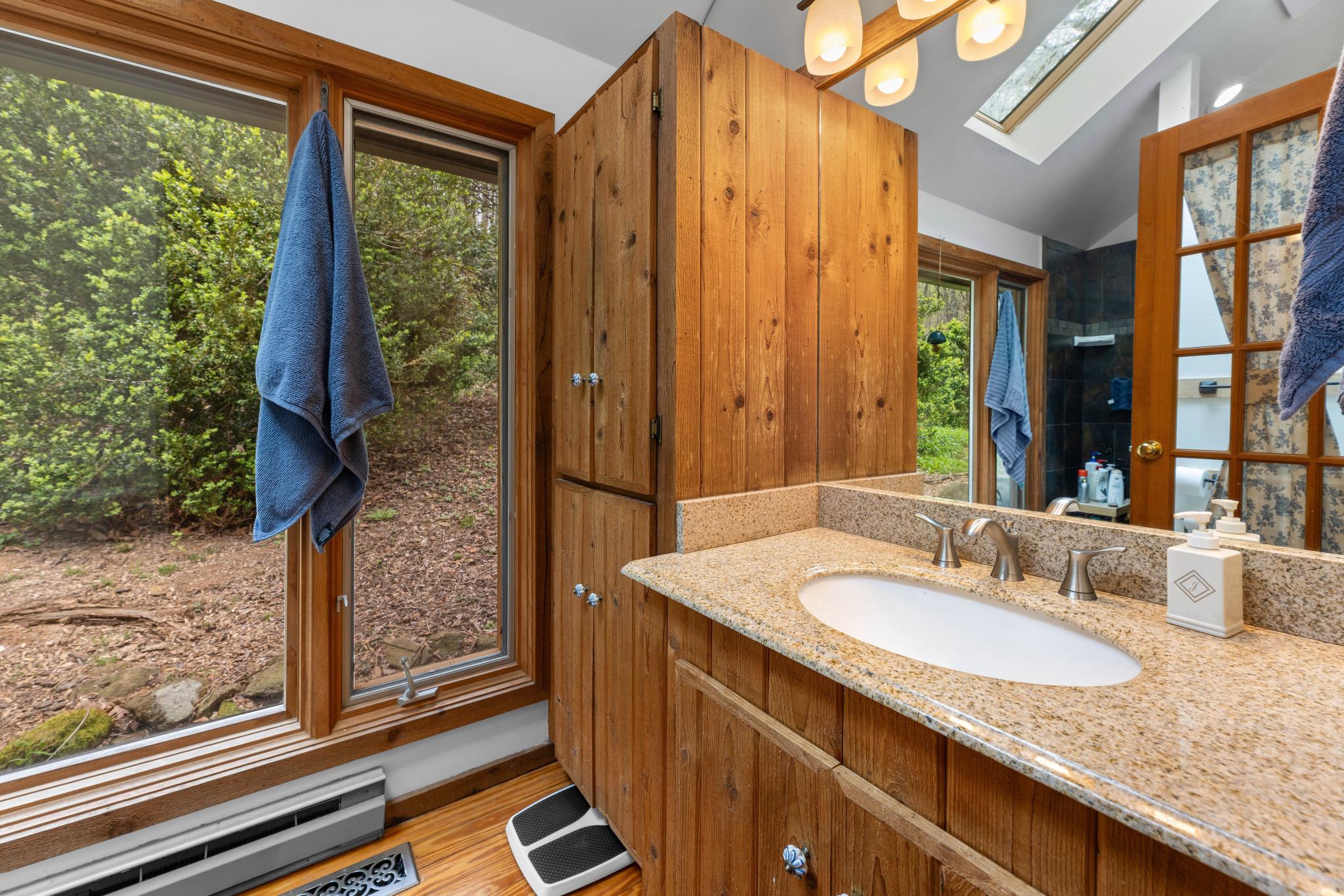 902 HARRIS HOLLOW RD, WASHINGTON, Virginia, 4 Bedrooms Bedrooms, ,4 BathroomsBathrooms,Residential,902 HARRIS HOLLOW RD,VARP2002516 MLS # VARP2002516