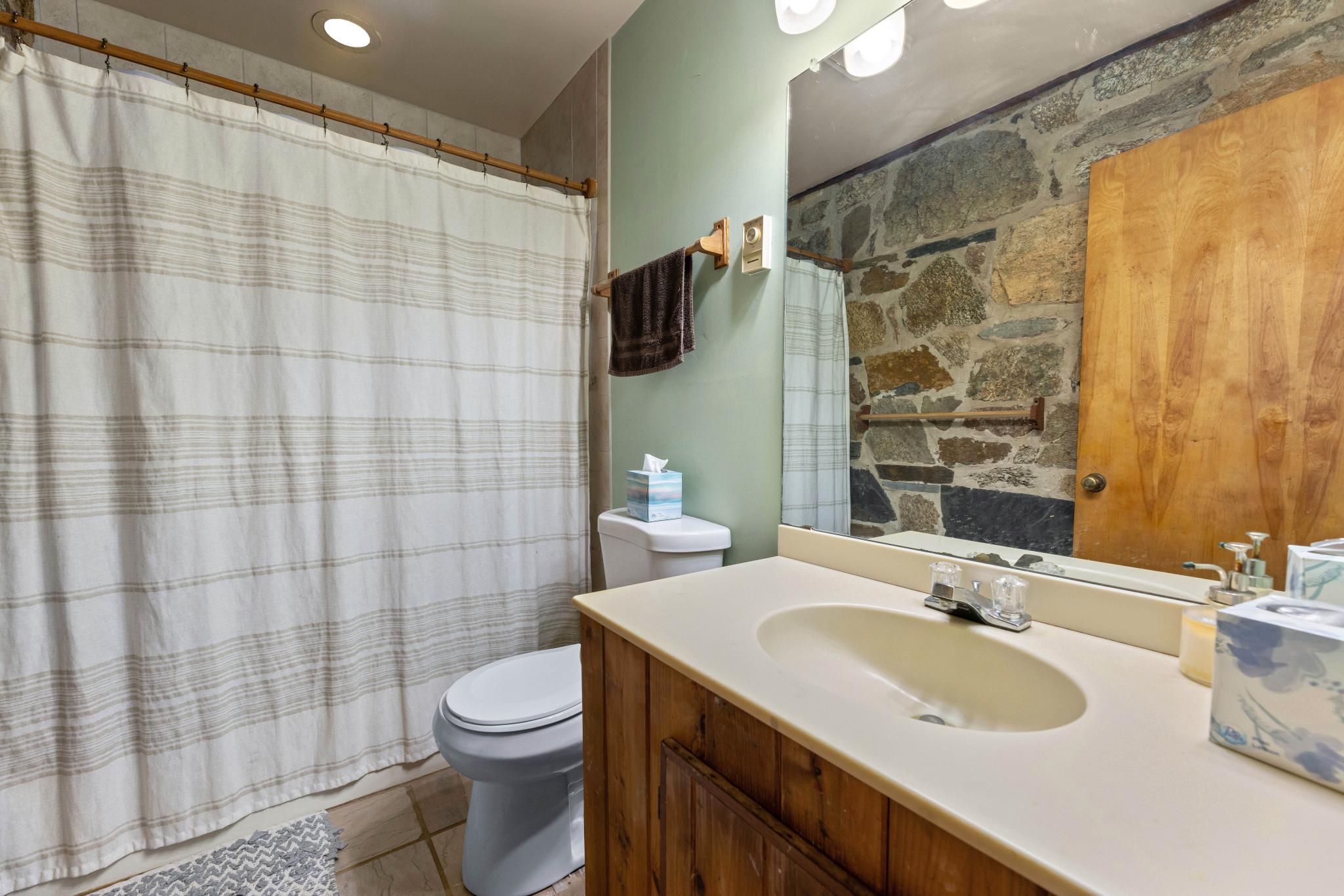 902 HARRIS HOLLOW RD, WASHINGTON, Virginia, 4 Bedrooms Bedrooms, ,4 BathroomsBathrooms,Residential,902 HARRIS HOLLOW RD,VARP2002516 MLS # VARP2002516