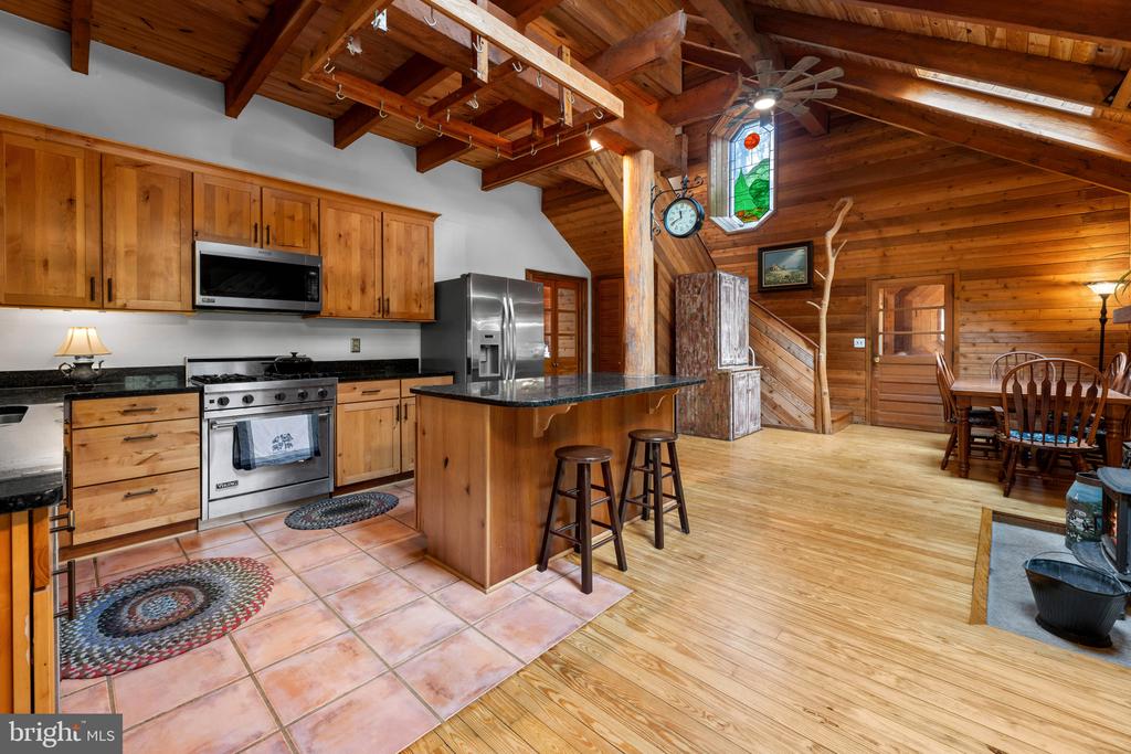 902 HARRIS HOLLOW RD, WASHINGTON, Virginia, 4 Bedrooms Bedrooms, ,4 BathroomsBathrooms,Residential,902 HARRIS HOLLOW RD,VARP2002516 MLS # VARP2002516