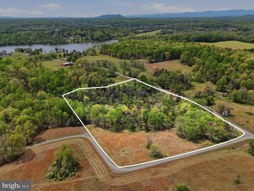 46 WHISPER HILL RD, CULPEPER, Virginia 22701, ,Land,46 WHISPER HILL RD,VACU2013328 MLS # VACU2013328