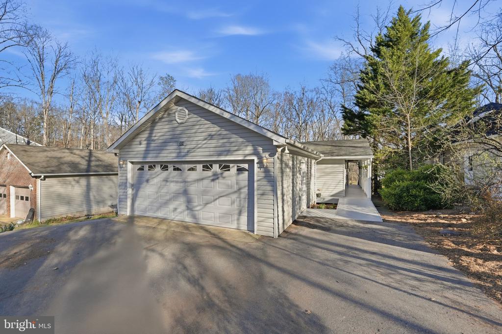 308 WESTOVER PKWY, LOCUST GROVE, Virginia 22508, 4 Bedrooms Bedrooms, ,3 BathroomsBathrooms,Residential,308 WESTOVER PKWY,VAOR2013510 MLS # VAOR2013510