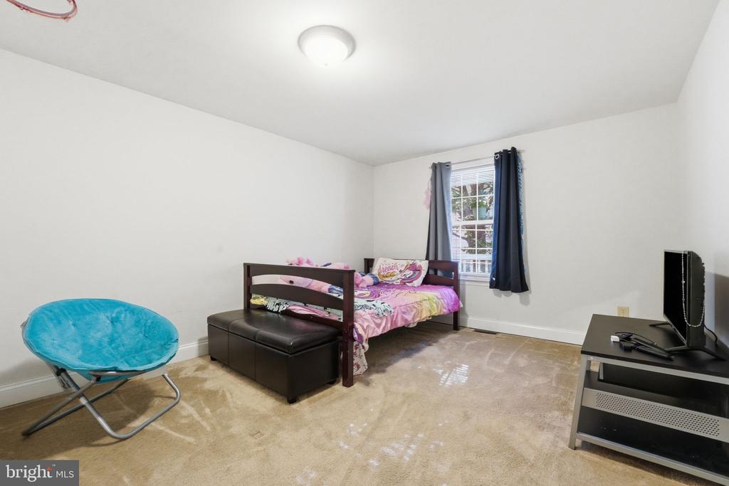 308 WESTOVER PKWY, LOCUST GROVE, Virginia 22508, 4 Bedrooms Bedrooms, ,3 BathroomsBathrooms,Residential,308 WESTOVER PKWY,VAOR2013510 MLS # VAOR2013510