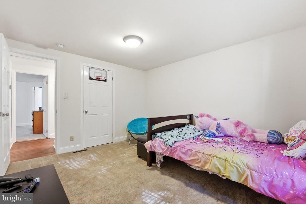 308 WESTOVER PKWY, LOCUST GROVE, Virginia 22508, 4 Bedrooms Bedrooms, ,3 BathroomsBathrooms,Residential,308 WESTOVER PKWY,VAOR2013510 MLS # VAOR2013510