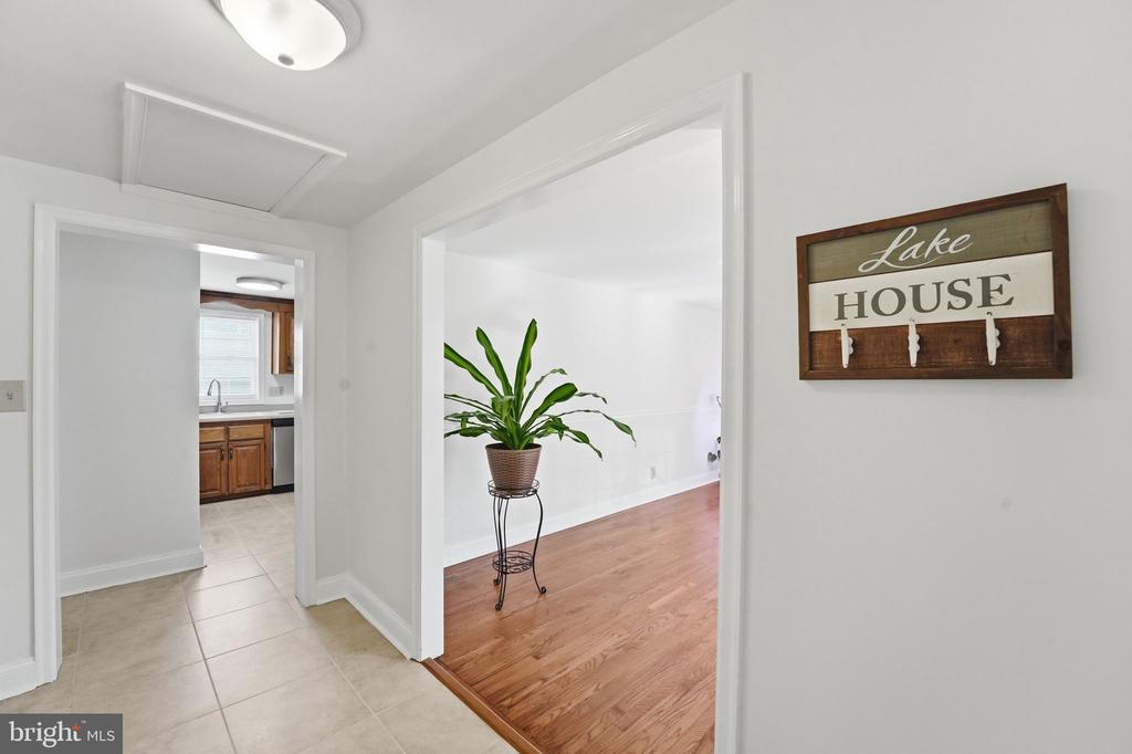 308 WESTOVER PKWY, LOCUST GROVE, Virginia 22508, 4 Bedrooms Bedrooms, ,3 BathroomsBathrooms,Residential,308 WESTOVER PKWY,VAOR2013510 MLS # VAOR2013510