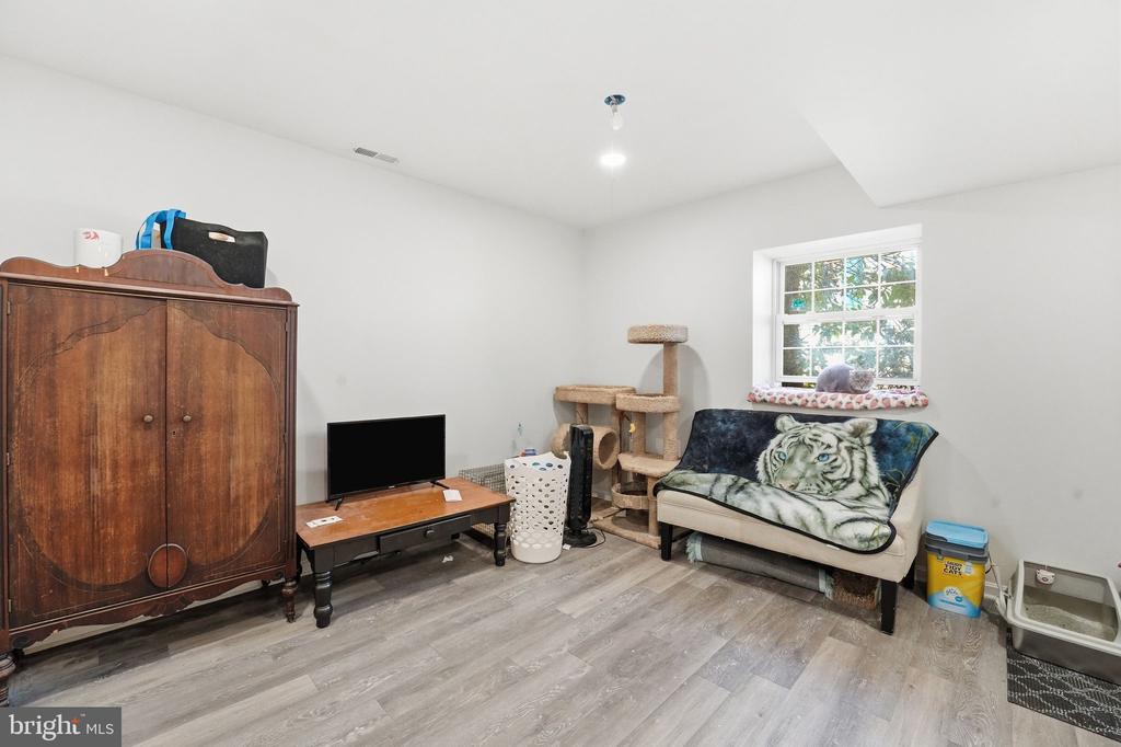 308 WESTOVER PKWY, LOCUST GROVE, Virginia 22508, 4 Bedrooms Bedrooms, ,3 BathroomsBathrooms,Residential,308 WESTOVER PKWY,VAOR2013510 MLS # VAOR2013510