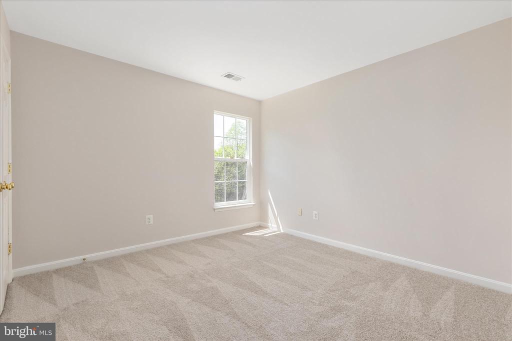 813 KINGSBROOK RD, CULPEPER, Virginia 22701, 4 Bedrooms Bedrooms, ,2 BathroomsBathrooms,Residential,813 KINGSBROOK RD,VACU2013084 MLS # VACU2013084