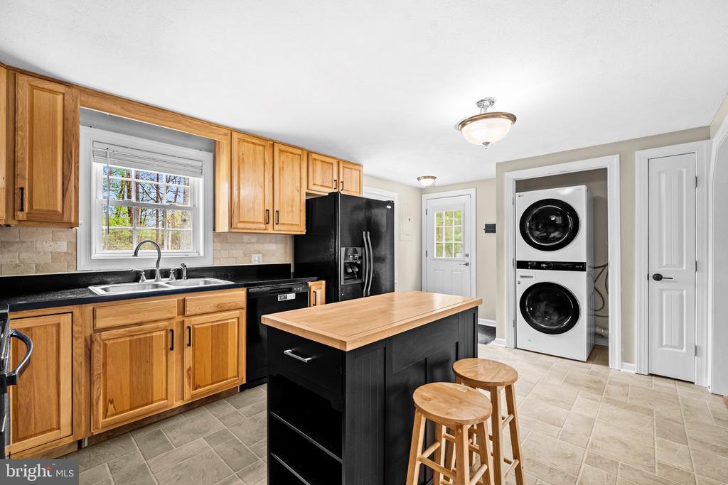 10400 LANDON LN, SPOTSYLVANIA, Virginia 22551, 2 Bedrooms Bedrooms, ,2 BathroomsBathrooms,Residential,10400 LANDON LN,VASP2040346 MLS # VASP2040346