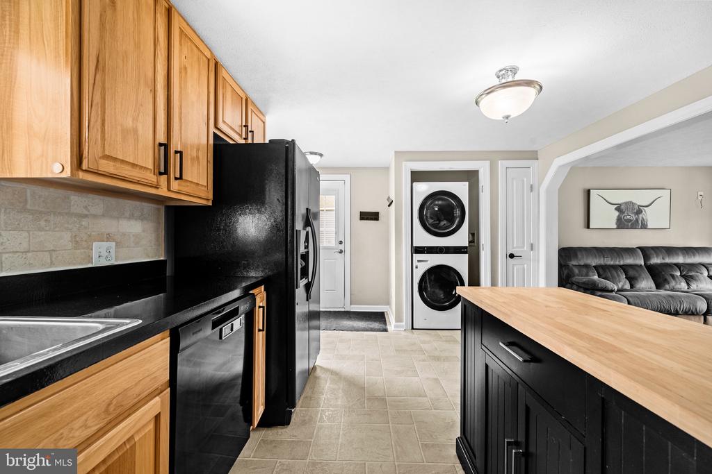 10400 LANDON LN, SPOTSYLVANIA, Virginia 22551, 2 Bedrooms Bedrooms, ,2 BathroomsBathrooms,Residential,10400 LANDON LN,VASP2040346 MLS # VASP2040346