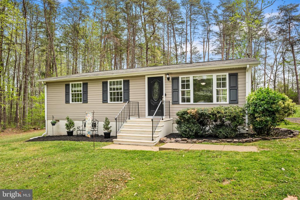10400 LANDON LN, SPOTSYLVANIA, Virginia 22551, 2 Bedrooms Bedrooms, ,2 BathroomsBathrooms,Residential,10400 LANDON LN,VASP2040346 MLS # VASP2040346