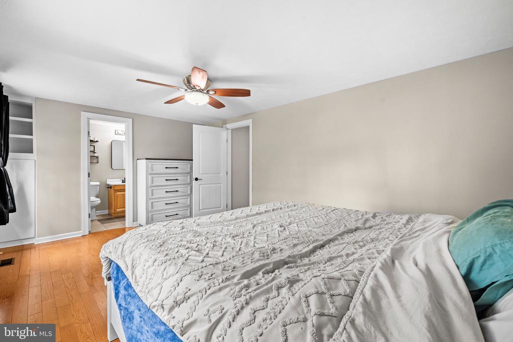 10400 LANDON LN, SPOTSYLVANIA, Virginia 22551, 2 Bedrooms Bedrooms, ,2 BathroomsBathrooms,Residential,10400 LANDON LN,VASP2040346 MLS # VASP2040346