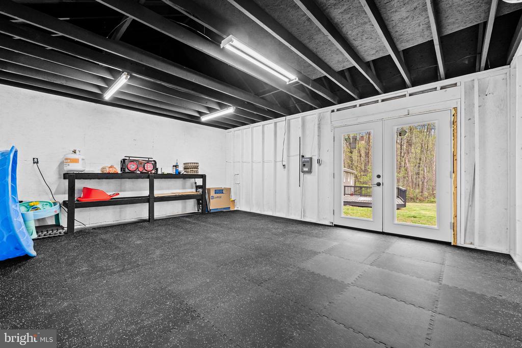 10400 LANDON LN, SPOTSYLVANIA, Virginia 22551, 2 Bedrooms Bedrooms, ,2 BathroomsBathrooms,Residential,10400 LANDON LN,VASP2040346 MLS # VASP2040346