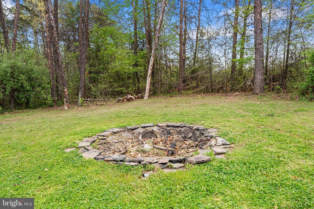 10400 LANDON LN, SPOTSYLVANIA, Virginia 22551, 2 Bedrooms Bedrooms, ,2 BathroomsBathrooms,Residential,10400 LANDON LN,VASP2040346 MLS # VASP2040346