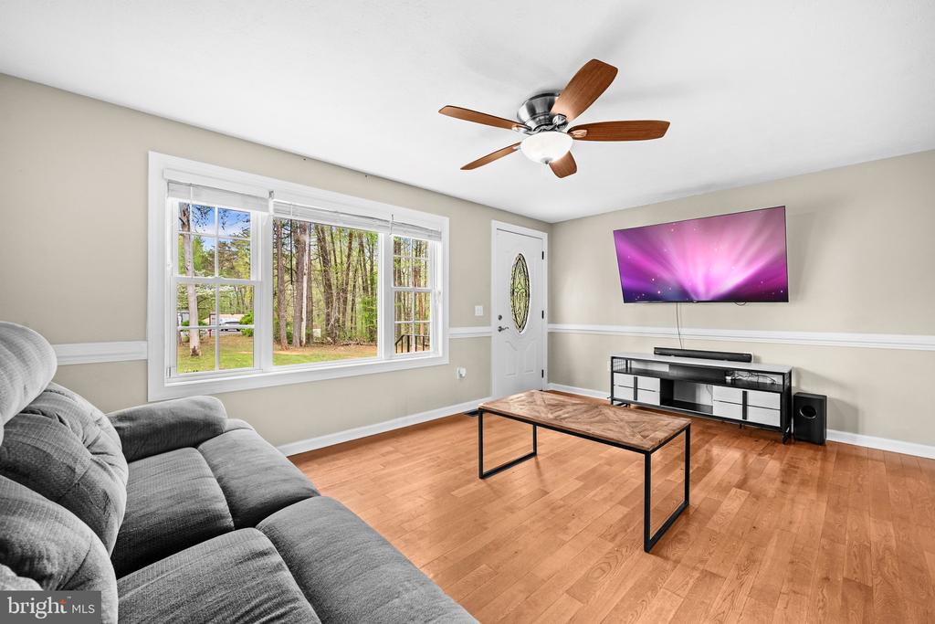 10400 LANDON LN, SPOTSYLVANIA, Virginia 22551, 2 Bedrooms Bedrooms, ,2 BathroomsBathrooms,Residential,10400 LANDON LN,VASP2040346 MLS # VASP2040346