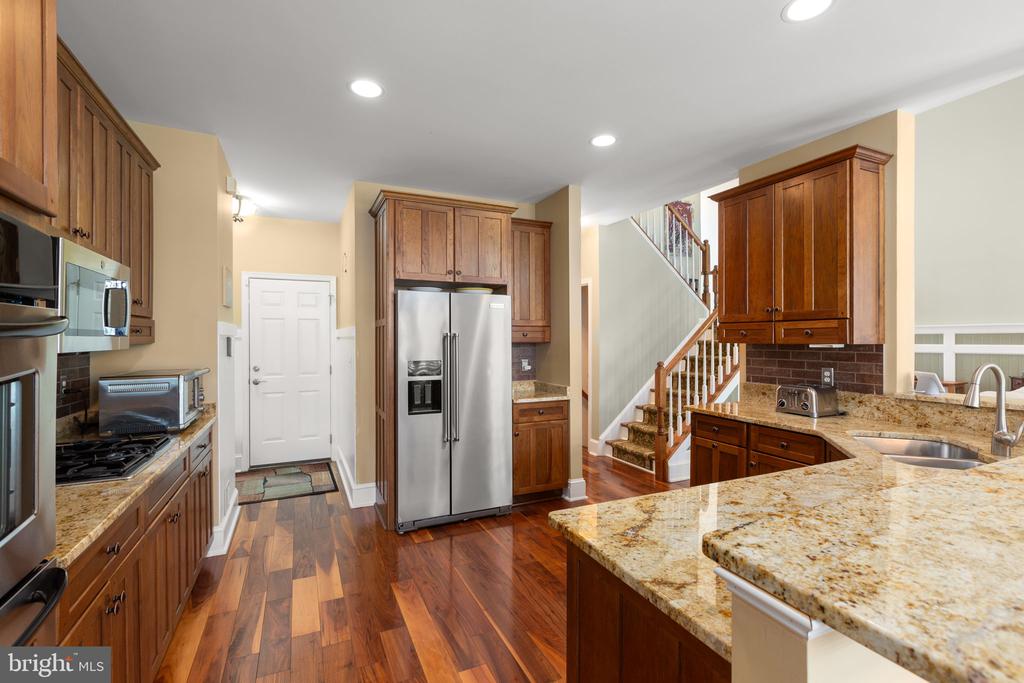 11410 STACY CROSSING WAY, FREDERICKSBURG, Virginia 22407, 6 Bedrooms Bedrooms, ,3 BathroomsBathrooms,Residential,11410 STACY CROSSING WAY,VASP2040330 MLS # VASP2040330