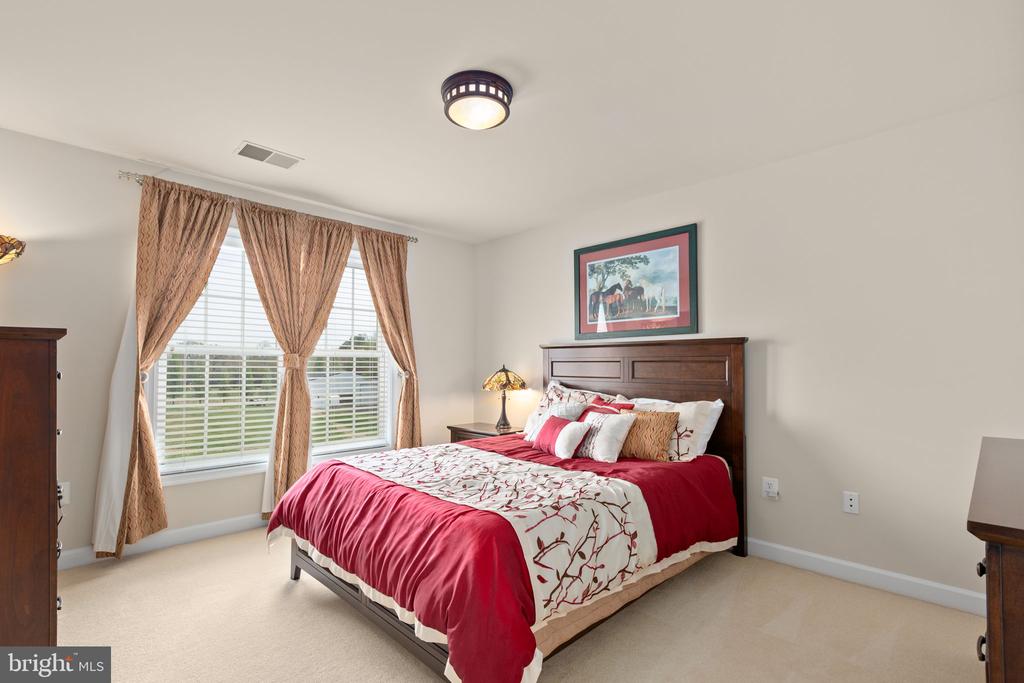 11410 STACY CROSSING WAY, FREDERICKSBURG, Virginia 22407, 6 Bedrooms Bedrooms, ,3 BathroomsBathrooms,Residential,11410 STACY CROSSING WAY,VASP2040330 MLS # VASP2040330