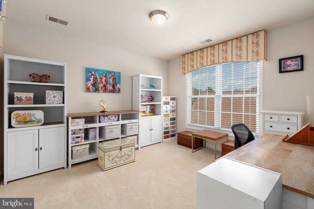 11410 STACY CROSSING WAY, FREDERICKSBURG, Virginia 22407, 6 Bedrooms Bedrooms, ,3 BathroomsBathrooms,Residential,11410 STACY CROSSING WAY,VASP2040330 MLS # VASP2040330