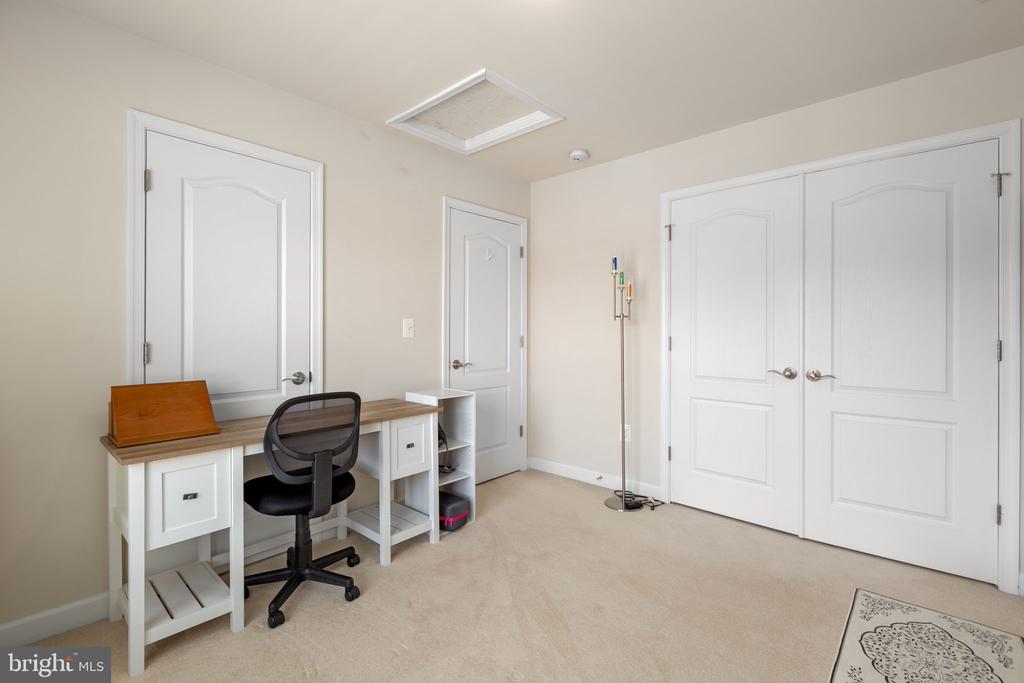 11410 STACY CROSSING WAY, FREDERICKSBURG, Virginia 22407, 6 Bedrooms Bedrooms, ,3 BathroomsBathrooms,Residential,11410 STACY CROSSING WAY,VASP2040330 MLS # VASP2040330