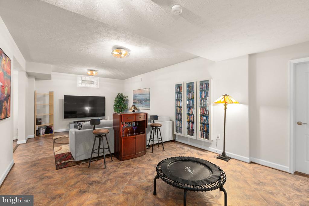 11410 STACY CROSSING WAY, FREDERICKSBURG, Virginia 22407, 6 Bedrooms Bedrooms, ,3 BathroomsBathrooms,Residential,11410 STACY CROSSING WAY,VASP2040330 MLS # VASP2040330