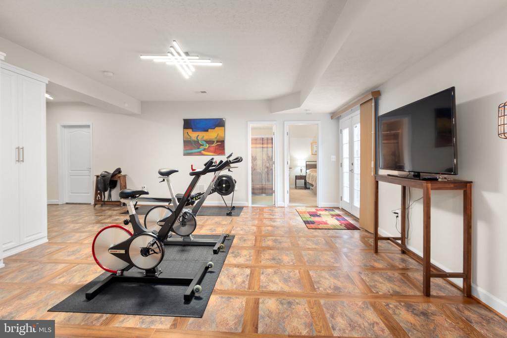 11410 STACY CROSSING WAY, FREDERICKSBURG, Virginia 22407, 6 Bedrooms Bedrooms, ,3 BathroomsBathrooms,Residential,11410 STACY CROSSING WAY,VASP2040330 MLS # VASP2040330