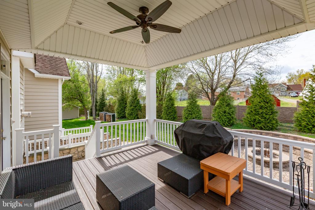 11410 STACY CROSSING WAY, FREDERICKSBURG, Virginia 22407, 6 Bedrooms Bedrooms, ,3 BathroomsBathrooms,Residential,11410 STACY CROSSING WAY,VASP2040330 MLS # VASP2040330