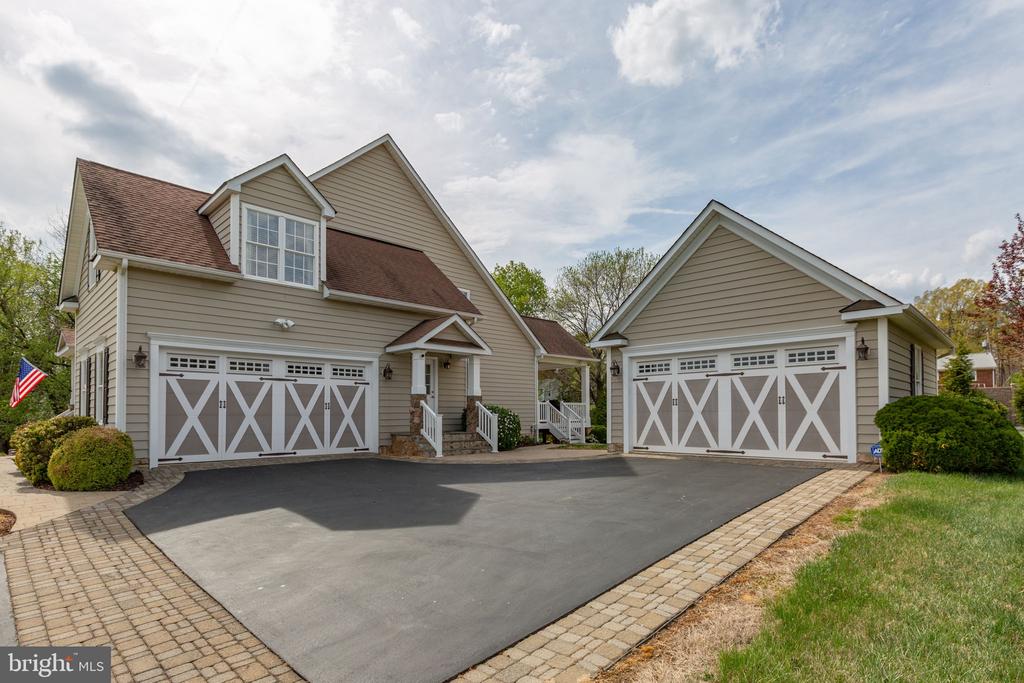 11410 STACY CROSSING WAY, FREDERICKSBURG, Virginia 22407, 6 Bedrooms Bedrooms, ,3 BathroomsBathrooms,Residential,11410 STACY CROSSING WAY,VASP2040330 MLS # VASP2040330