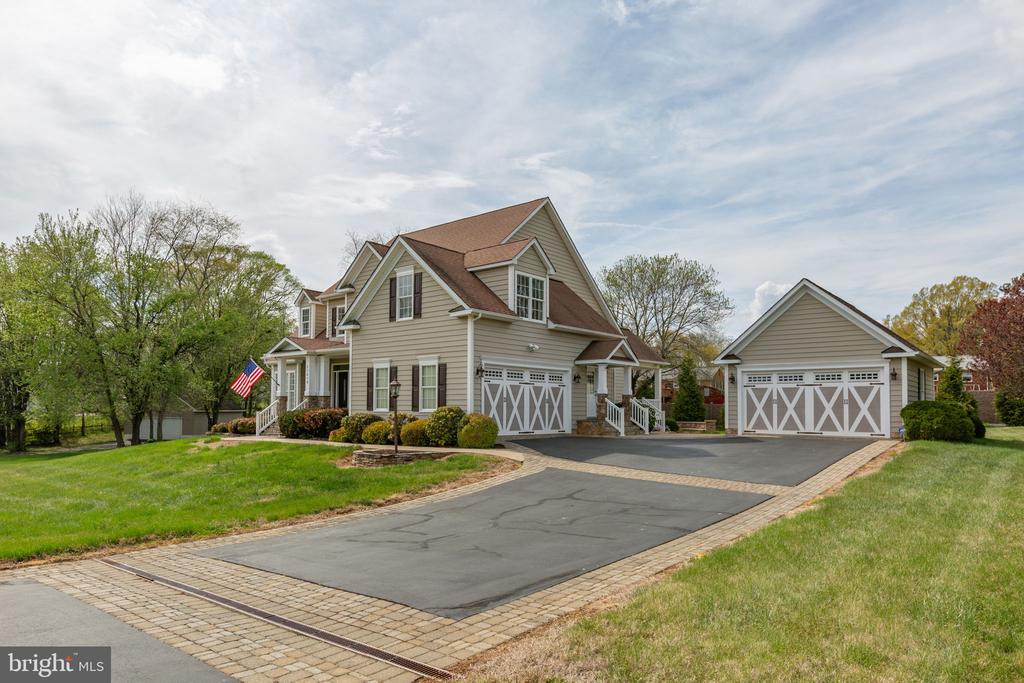 11410 STACY CROSSING WAY, FREDERICKSBURG, Virginia 22407, 6 Bedrooms Bedrooms, ,3 BathroomsBathrooms,Residential,11410 STACY CROSSING WAY,VASP2040330 MLS # VASP2040330