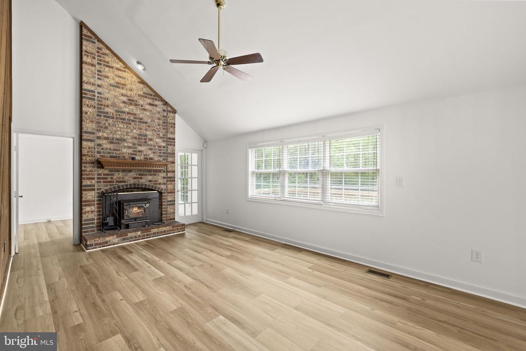 7300 RIVER RD, FREDERICKSBURG, Virginia 22407, 4 Bedrooms Bedrooms, ,3 BathroomsBathrooms,Residential,7300 RIVER RD,VASP2040662 MLS # VASP2040662