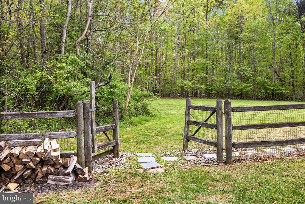 7300 RIVER RD, FREDERICKSBURG, Virginia 22407, 4 Bedrooms Bedrooms, ,3 BathroomsBathrooms,Residential,7300 RIVER RD,VASP2040662 MLS # VASP2040662