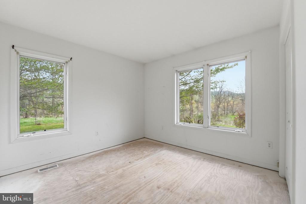 1901 MISTY MEADOWS LN, MARKHAM, Virginia, 2 Bedrooms Bedrooms, ,2 BathroomsBathrooms,Residential,1901 MISTY MEADOWS LN,VAFQ2021462 MLS # VAFQ2021462