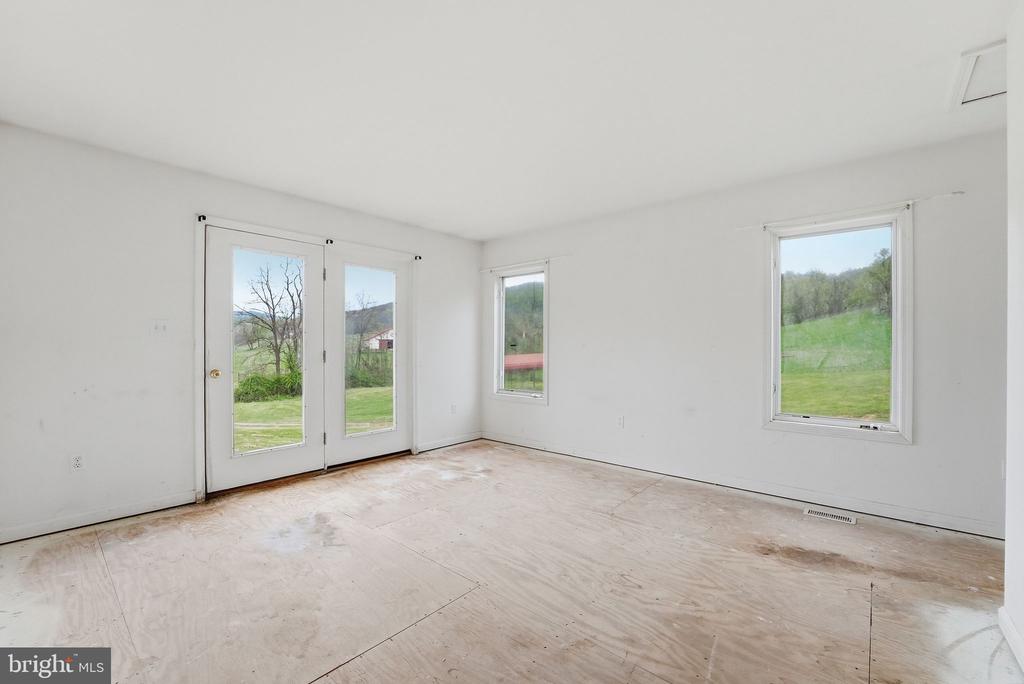 1901 MISTY MEADOWS LN, MARKHAM, Virginia, 2 Bedrooms Bedrooms, ,2 BathroomsBathrooms,Residential,1901 MISTY MEADOWS LN,VAFQ2021462 MLS # VAFQ2021462