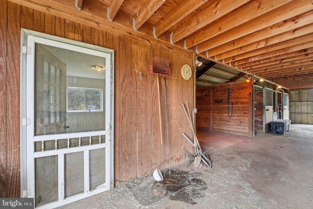 1901 MISTY MEADOWS LN, MARKHAM, Virginia, 2 Bedrooms Bedrooms, ,2 BathroomsBathrooms,Residential,1901 MISTY MEADOWS LN,VAFQ2021462 MLS # VAFQ2021462