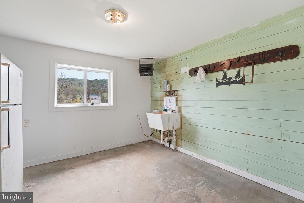 1901 MISTY MEADOWS LN, MARKHAM, Virginia, 2 Bedrooms Bedrooms, ,2 BathroomsBathrooms,Residential,1901 MISTY MEADOWS LN,VAFQ2021462 MLS # VAFQ2021462