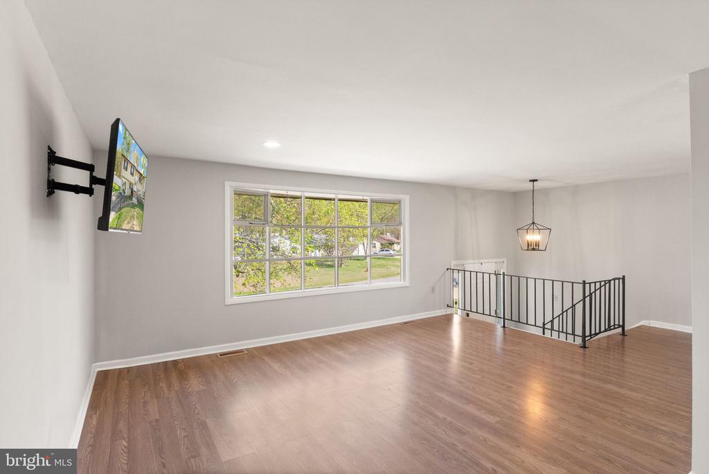 3214 WAVERLY DR, FREDERICKSBURG, Virginia 22407, 4 Bedrooms Bedrooms, ,3 BathroomsBathrooms,Residential,3214 WAVERLY DR,VASP2040350 MLS # VASP2040350