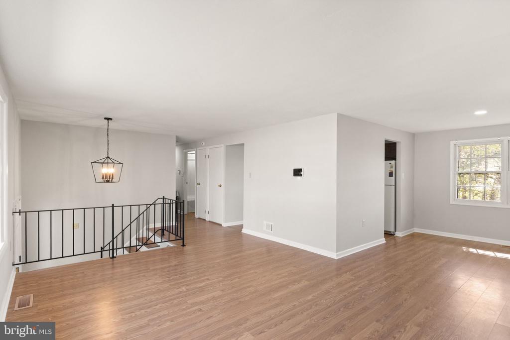 3214 WAVERLY DR, FREDERICKSBURG, Virginia 22407, 4 Bedrooms Bedrooms, ,3 BathroomsBathrooms,Residential,3214 WAVERLY DR,VASP2040350 MLS # VASP2040350