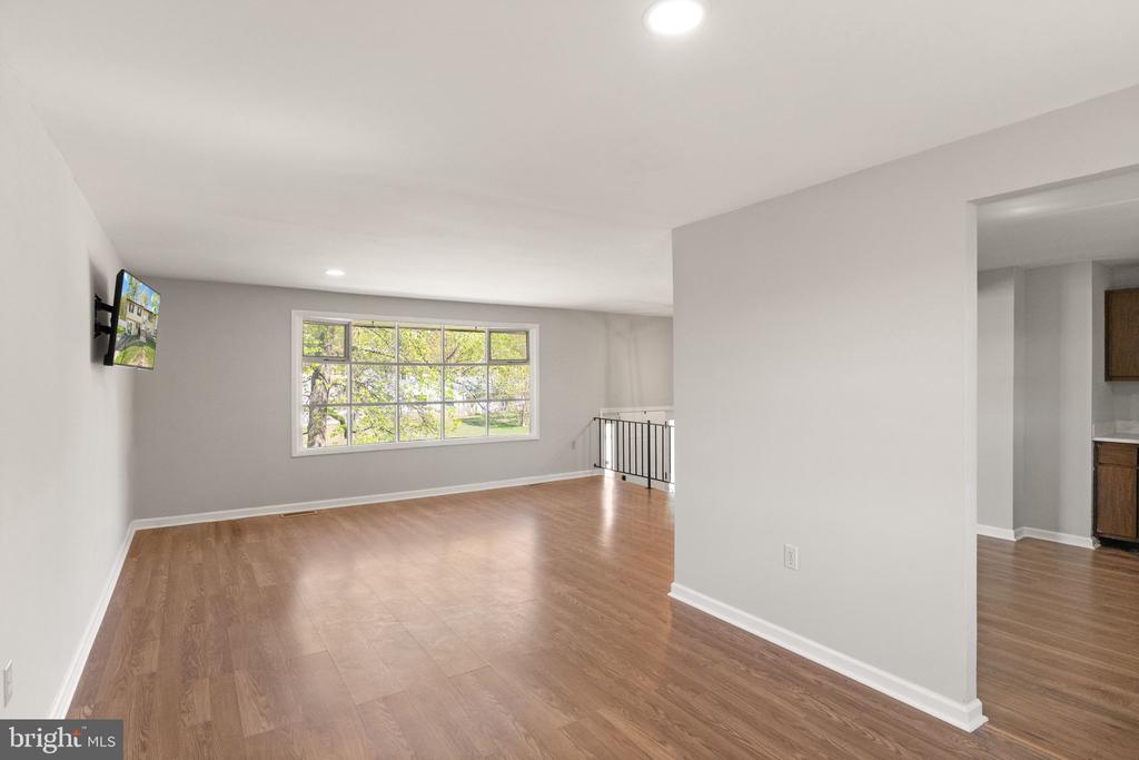 3214 WAVERLY DR, FREDERICKSBURG, Virginia 22407, 4 Bedrooms Bedrooms, ,3 BathroomsBathrooms,Residential,3214 WAVERLY DR,VASP2040350 MLS # VASP2040350