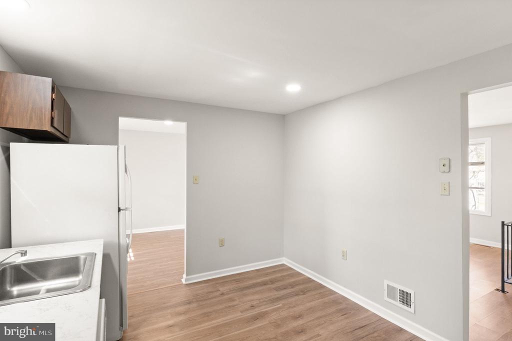 3214 WAVERLY DR, FREDERICKSBURG, Virginia 22407, 4 Bedrooms Bedrooms, ,3 BathroomsBathrooms,Residential,3214 WAVERLY DR,VASP2040350 MLS # VASP2040350