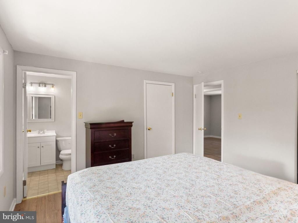 3214 WAVERLY DR, FREDERICKSBURG, Virginia 22407, 4 Bedrooms Bedrooms, ,3 BathroomsBathrooms,Residential,3214 WAVERLY DR,VASP2040350 MLS # VASP2040350