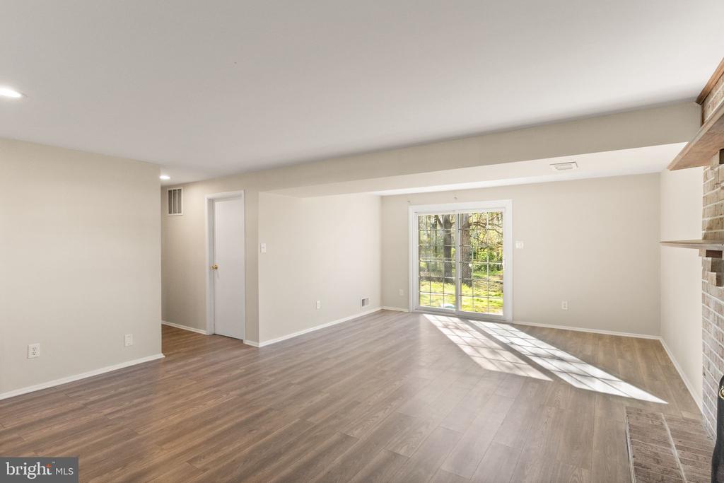 3214 WAVERLY DR, FREDERICKSBURG, Virginia 22407, 4 Bedrooms Bedrooms, ,3 BathroomsBathrooms,Residential,3214 WAVERLY DR,VASP2040350 MLS # VASP2040350