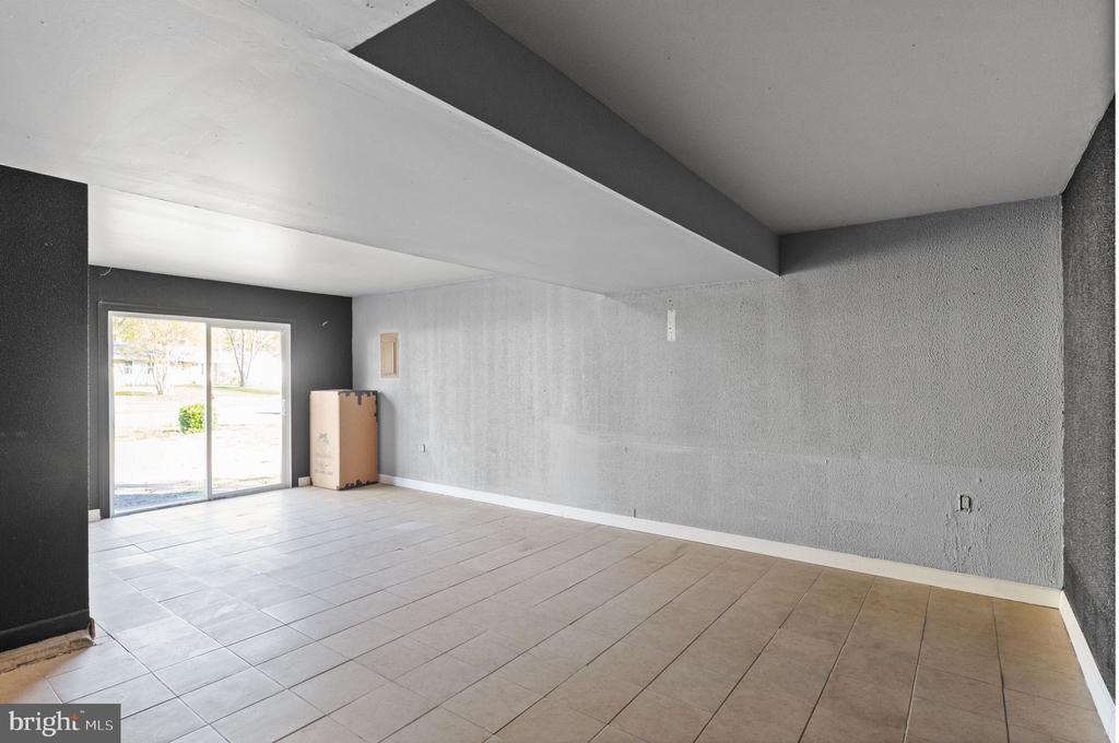 3214 WAVERLY DR, FREDERICKSBURG, Virginia 22407, 4 Bedrooms Bedrooms, ,3 BathroomsBathrooms,Residential,3214 WAVERLY DR,VASP2040350 MLS # VASP2040350