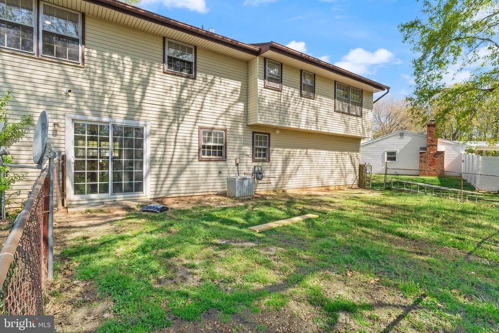 3214 WAVERLY DR, FREDERICKSBURG, Virginia 22407, 4 Bedrooms Bedrooms, ,3 BathroomsBathrooms,Residential,3214 WAVERLY DR,VASP2040350 MLS # VASP2040350