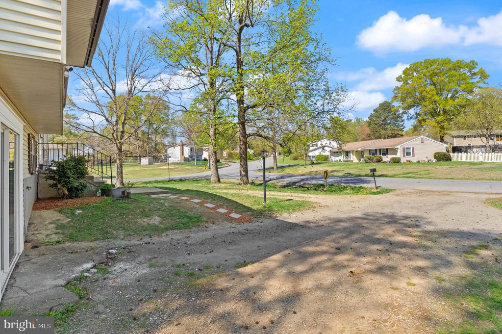 3214 WAVERLY DR, FREDERICKSBURG, Virginia 22407, 4 Bedrooms Bedrooms, ,3 BathroomsBathrooms,Residential,3214 WAVERLY DR,VASP2040350 MLS # VASP2040350