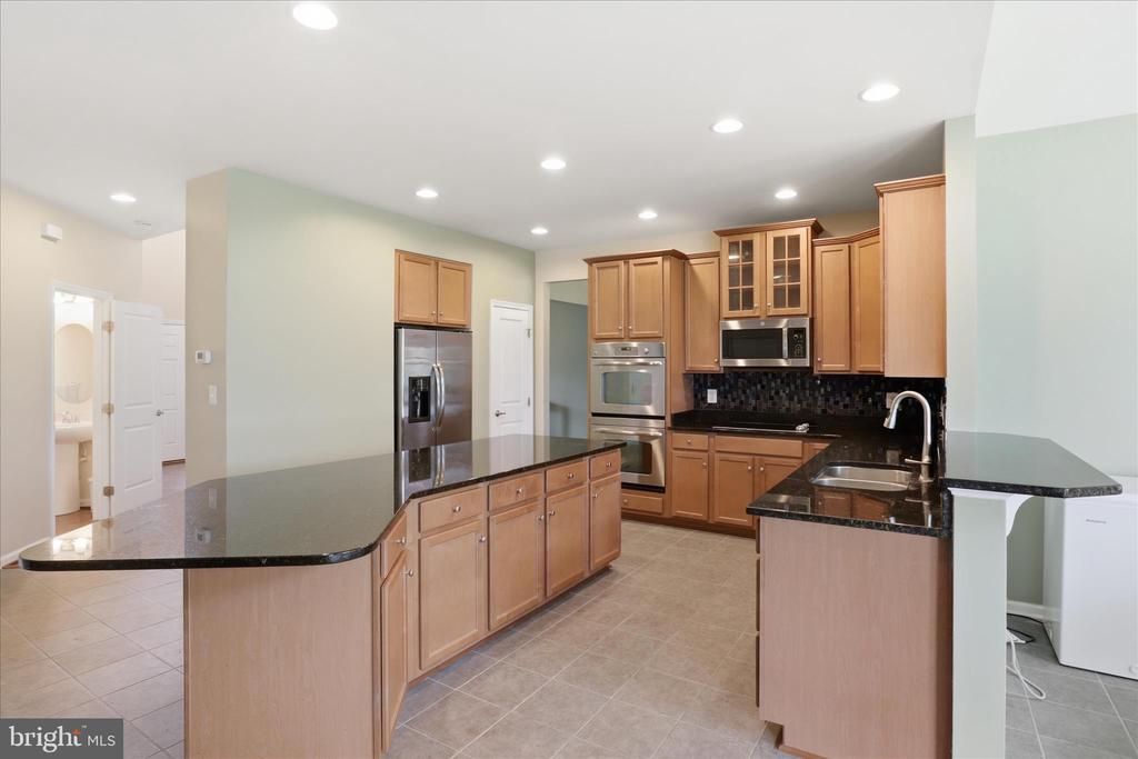 7550 EDINGTON DR, WARRENTON, Virginia, 4 Bedrooms Bedrooms, ,2 BathroomsBathrooms,Residential,7550 EDINGTON DR,VAFQ2021090 MLS # VAFQ2021090