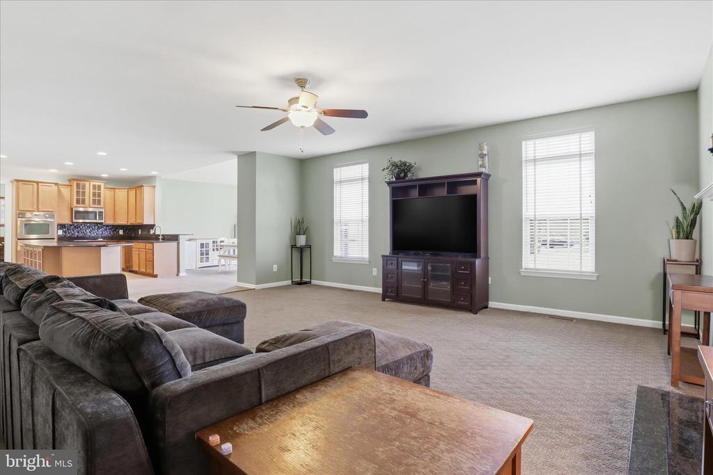 7550 EDINGTON DR, WARRENTON, Virginia, 4 Bedrooms Bedrooms, ,2 BathroomsBathrooms,Residential,7550 EDINGTON DR,VAFQ2021090 MLS # VAFQ2021090