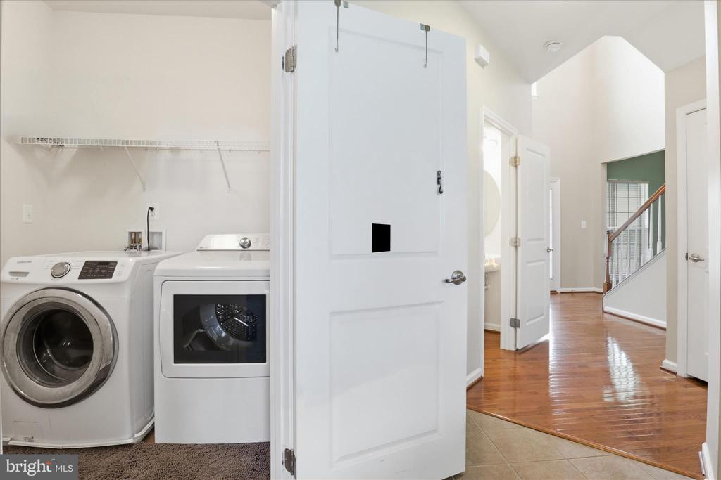 7550 EDINGTON DR, WARRENTON, Virginia, 4 Bedrooms Bedrooms, ,2 BathroomsBathrooms,Residential,7550 EDINGTON DR,VAFQ2021090 MLS # VAFQ2021090