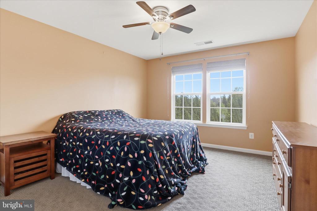 7550 EDINGTON DR, WARRENTON, Virginia, 4 Bedrooms Bedrooms, ,2 BathroomsBathrooms,Residential,7550 EDINGTON DR,VAFQ2021090 MLS # VAFQ2021090